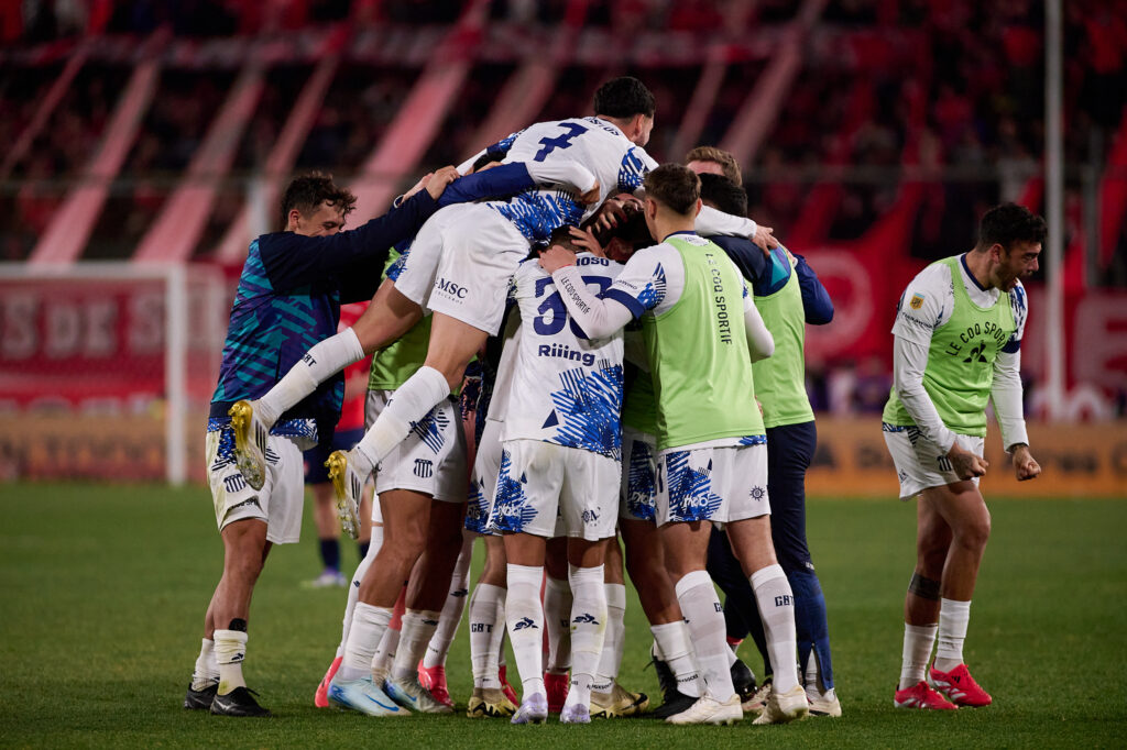 Gran triunfo de Talleres en Avellaneda ante Independiente