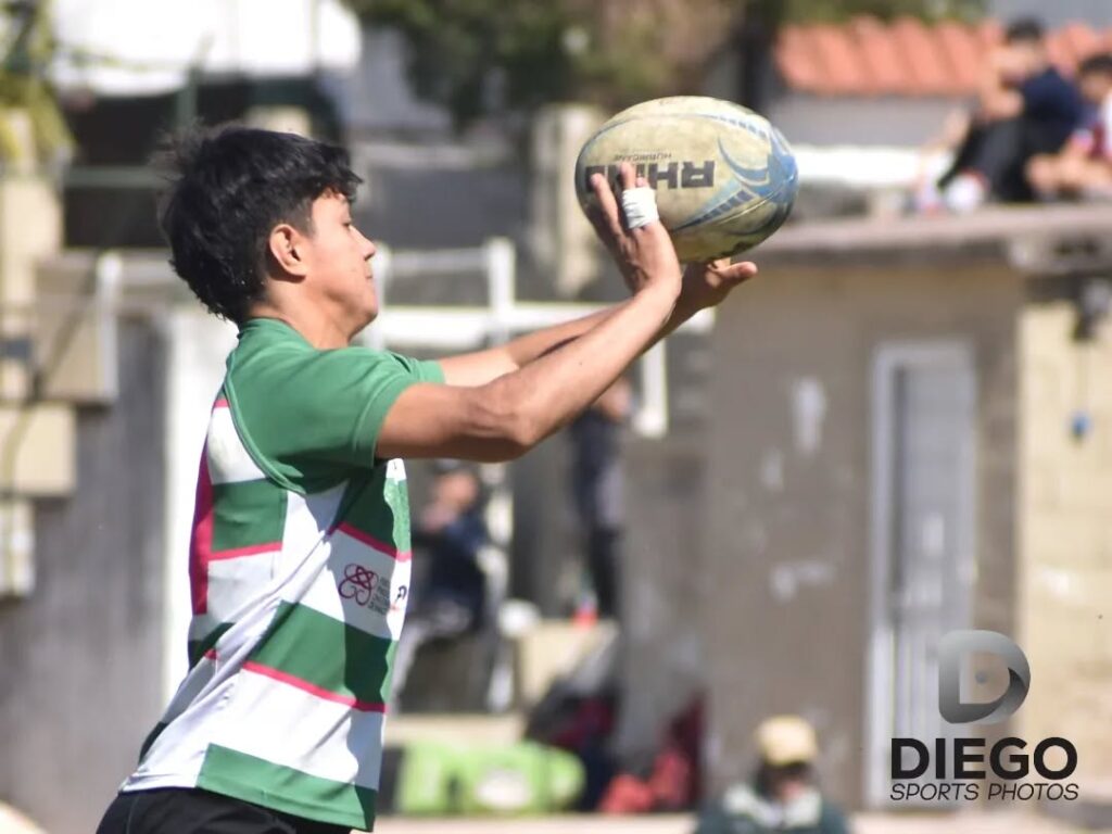 Se juega la final del Rugby Jugado Por Mujeres