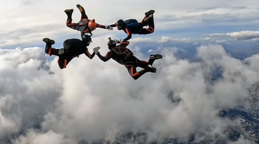 Campeonato Latinoamericano de Paracaidismo en Rafaela con participación de cordobeses