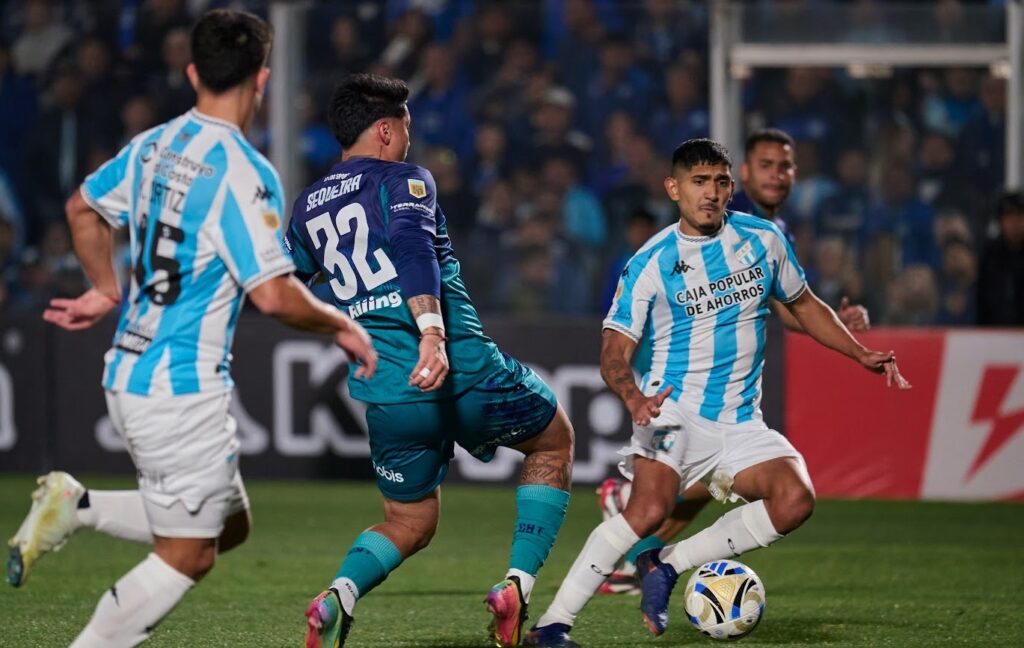 Talleres fue superado por Atlético en Tucumán