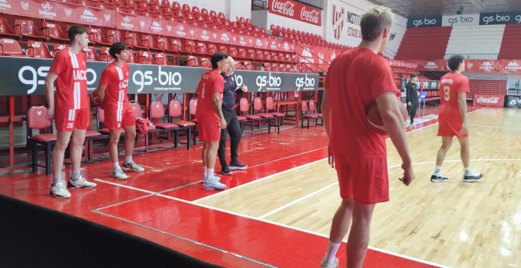 Instituto cumplió su quinto día de pretemporada con la llegada de su capitán Vildoza