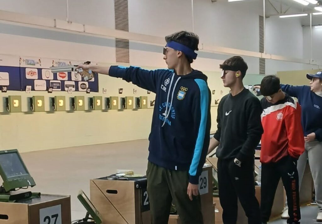 Deportistas del Tiro Federal Córdoba participaron en el Campeonato Nacional Juvenil