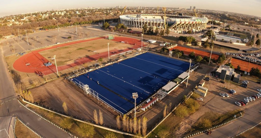 Avanza la renovación total de la cancha de hockey Soledad García