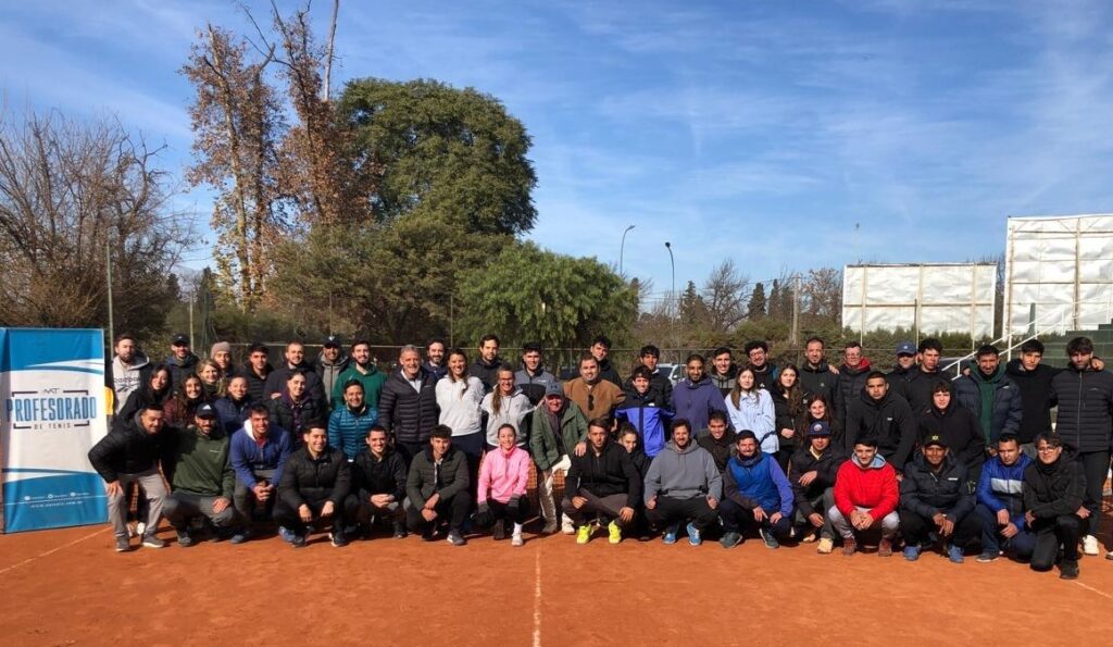 Capacitación gratuita en el Córdoba Lawn Tenis Club