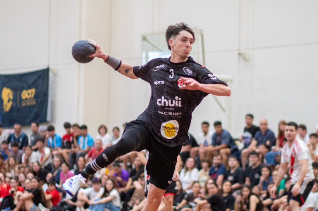 Nacional de Handball: triunfos de Universitario ante River en ambas ramas