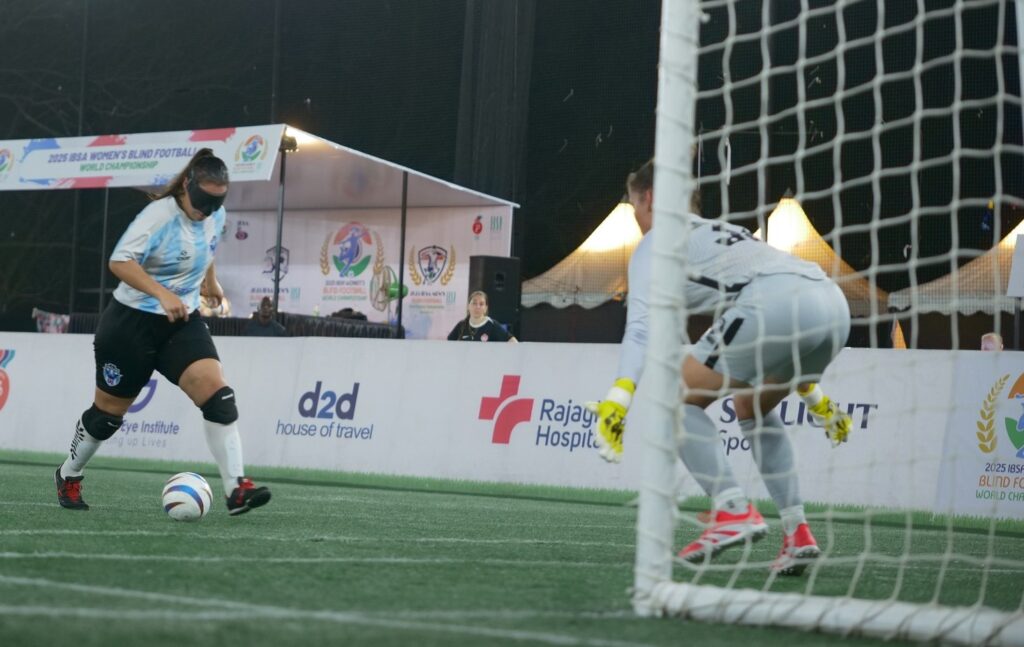Las Murciélagas jugarán la final del Mundial de India