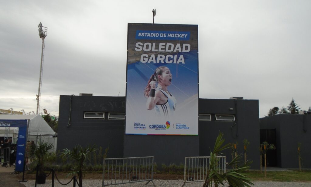 La reinauguración del estadio provincial Soledad García fue una fiesta