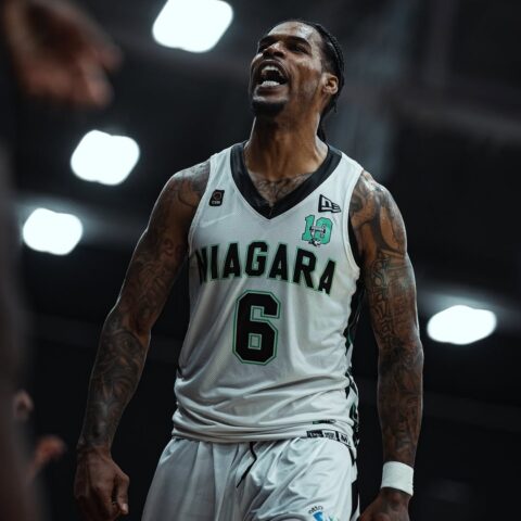 Ahmed Hill se suma a la Gloria