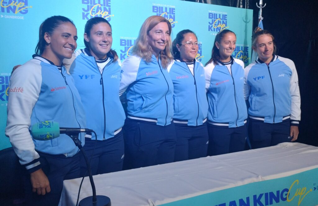 Conferencia de Prensa del equipo argentino que comienza a jugar la Billie Jean King Cup