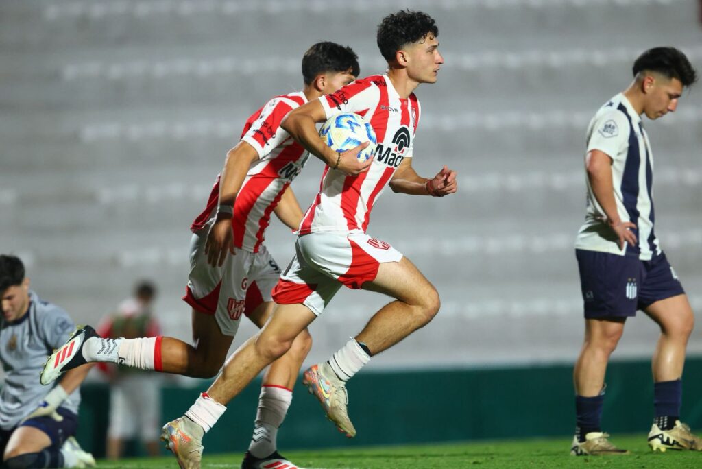 Copa Córdoba: Instituto derrotó a Talleres de Berrrotarán en Alta Córdoba