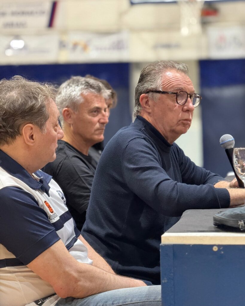 Charla abierta de Rubén Magnano en Puerto Madryn