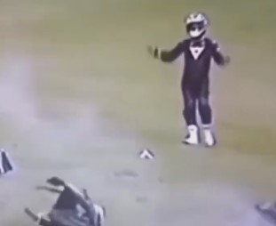 La moto exageró un poco