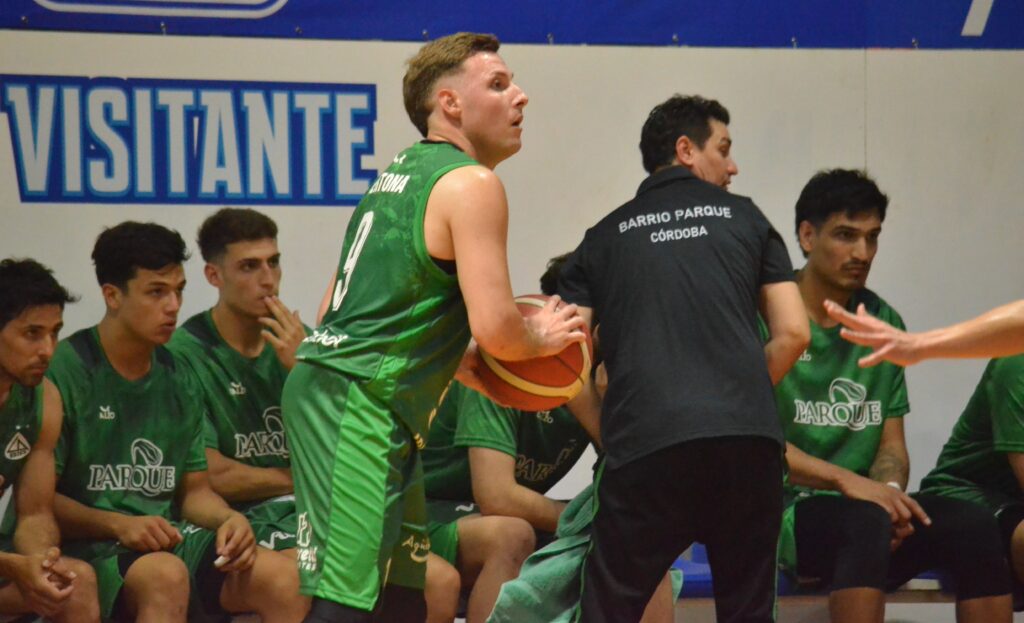 Barrio Parque cayó frente a Santa Paula en Gálvez
