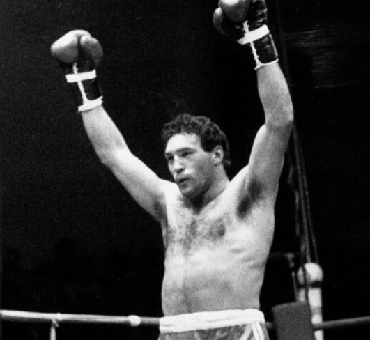 El jugador de Talleres Genaro Toloza recuerda a su abuelo «Martillo» Roldán