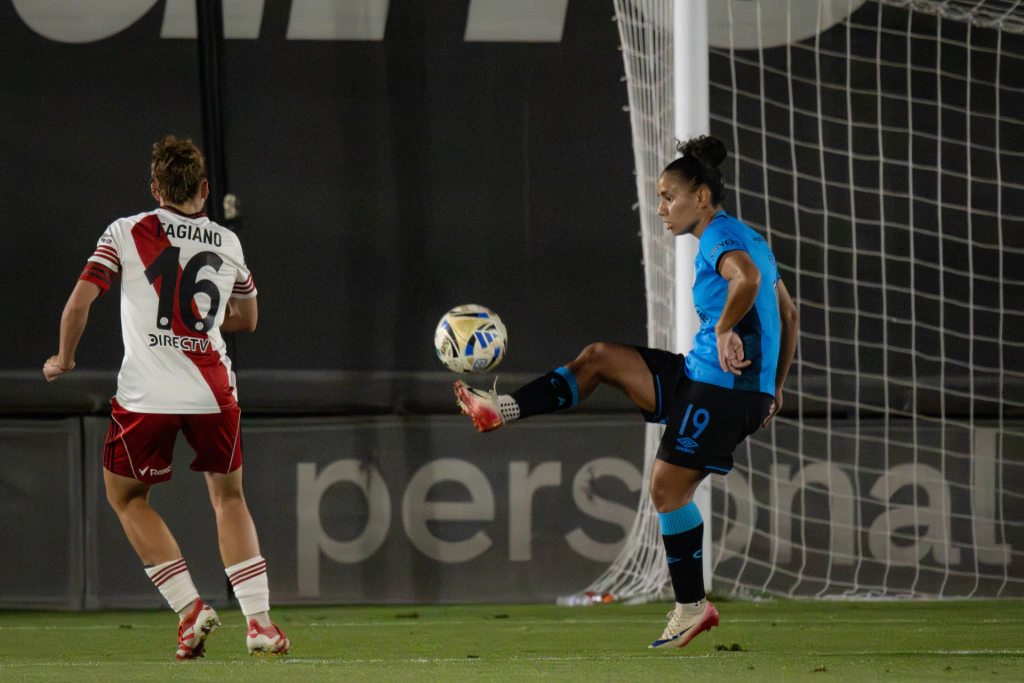 Las Piratas empataron con River de visitante