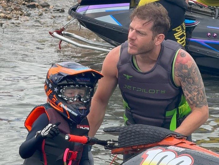 Franco «Pitu» Vaccari regresó al Jet-Ski, pero está ves con su hijo León
