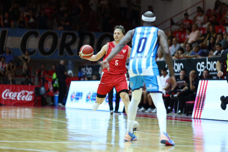 Instituto cayó ante Racing de Chivilcoy en el Ángel Sandrín