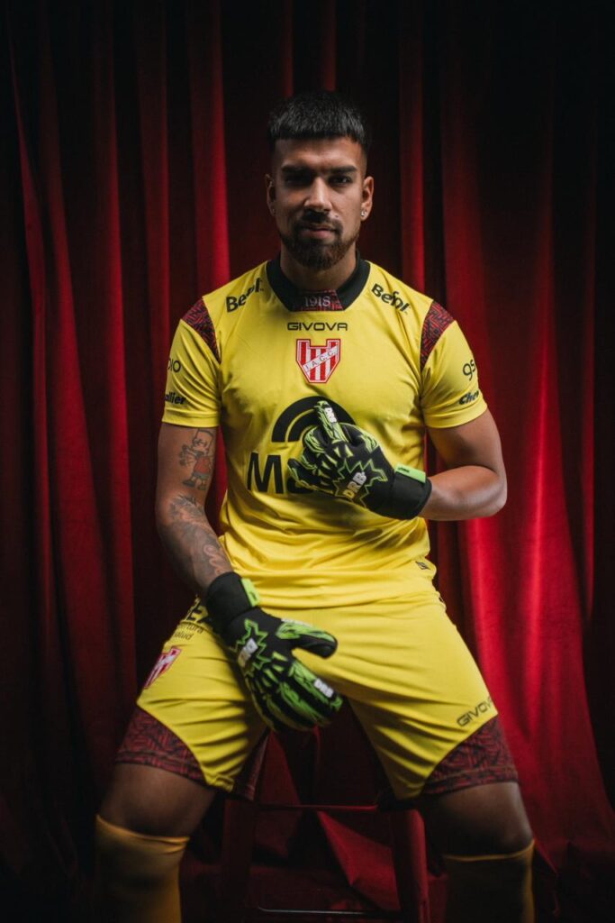 Instituto incorporó al arquero Lautaro Maldonado