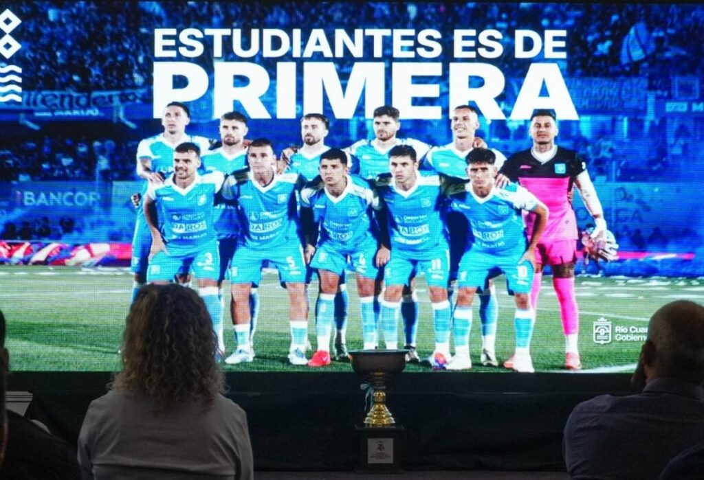 Homenaje a Estudiantes de Río Cuarto por su histórico ascenso a Primera División