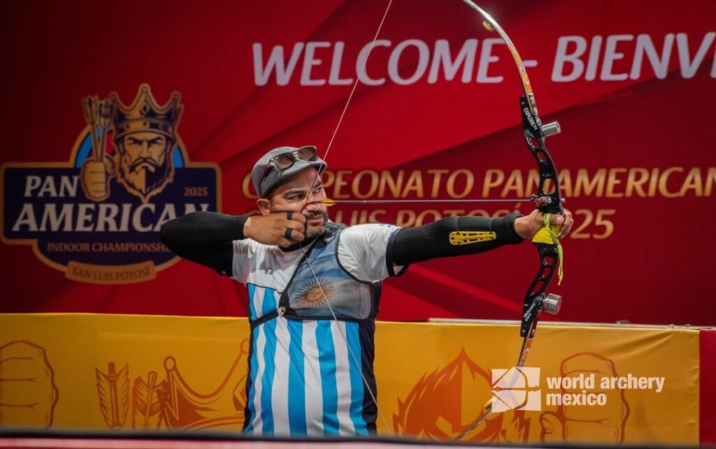 Denis Castellanos: un súper 2025 para el deportista de tiro con arco