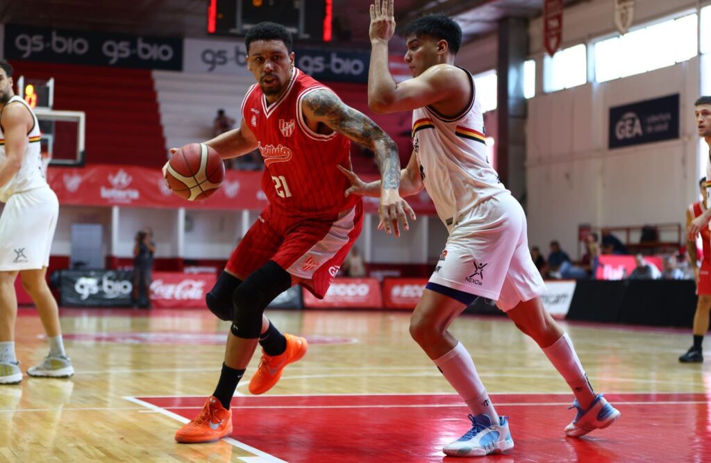 Instituto logró una victoria clave ante San Martín en el Ángel Sandrín