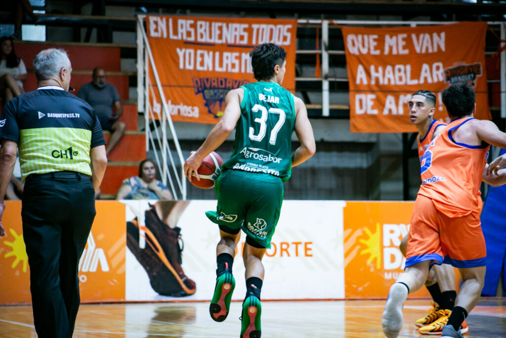 Un triunfo y una derrota para Barrio Parque en su  gira por la provincia de Mendoza