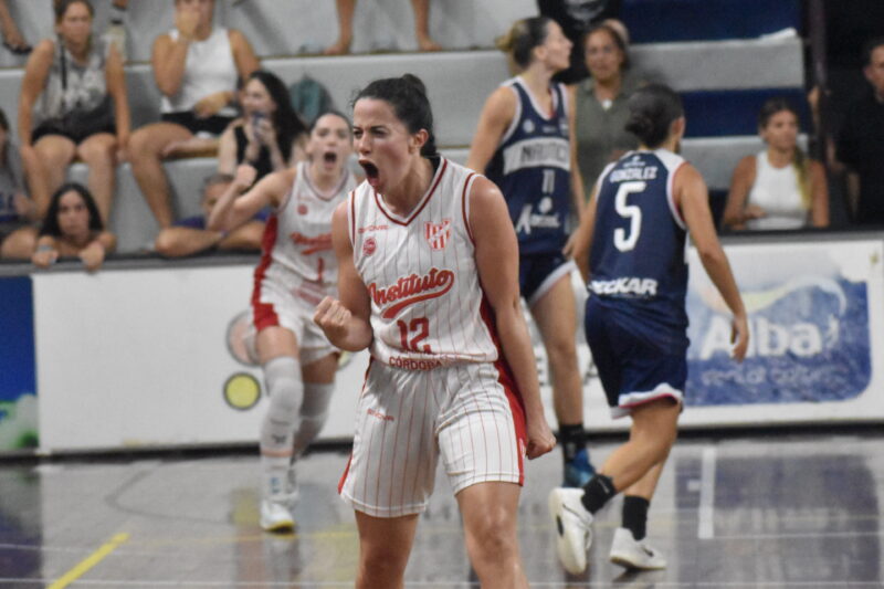 Emotivo triunfo de las Gloriosas frente a Náutico