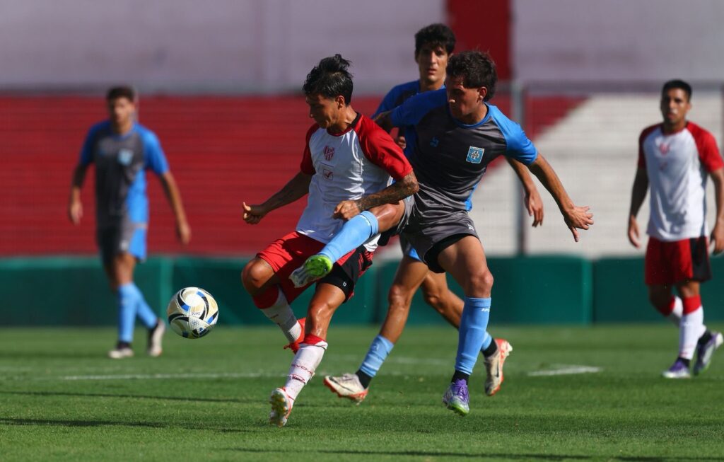 Instituto y Estudiantes de Río Cuarto jugaron dos partidos amistosos en Alta Córdoba
