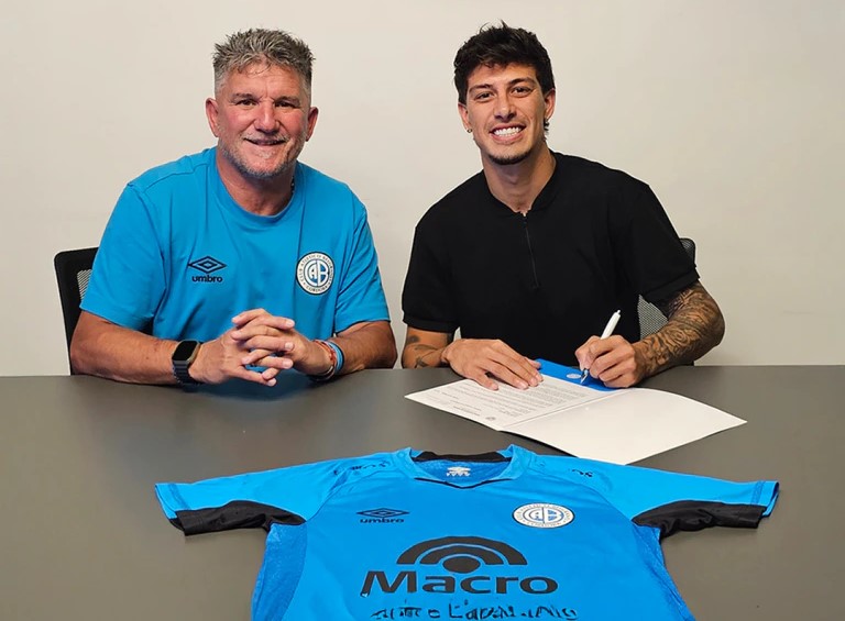 Emiliano Rigoni firmó su contrato con Belgrano por dos temporadas