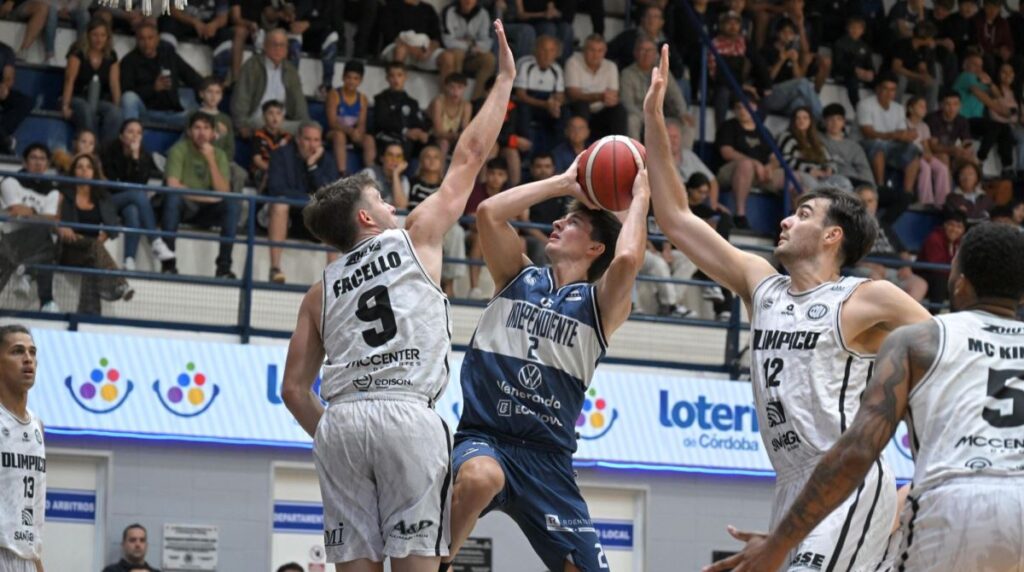 Independiente de Oliva avanza a paso firme