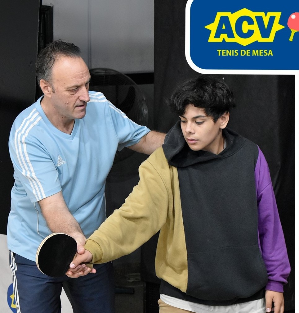 Clases de Tenis de Mesa en el club ACV