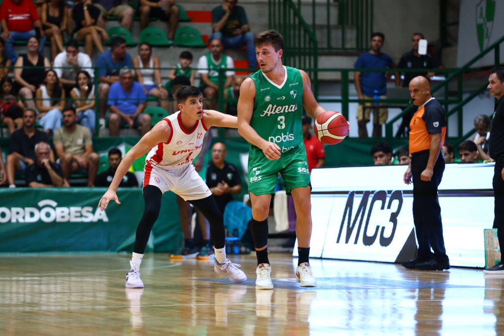 Atenas sacó adelante un triunfo clave frente a Unión