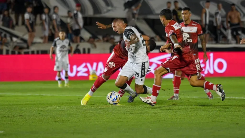 Instituto perdió en su visita por Mendoza ante Gimnasia por la Liga Profesional de Fútbol
