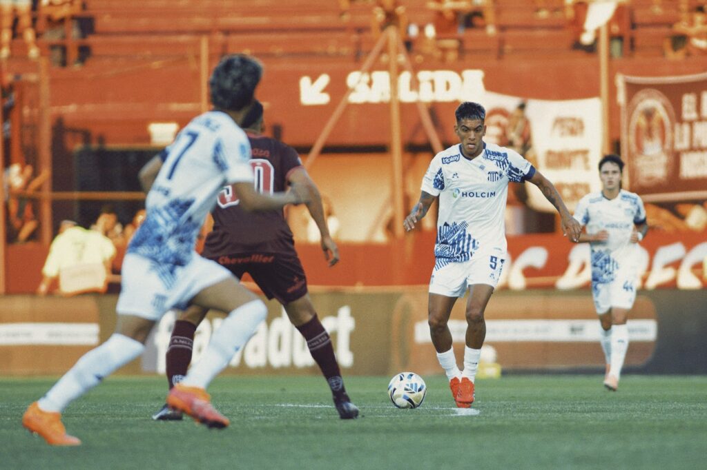 Talleres igualó con Lanús en La Fortaleza Granate
