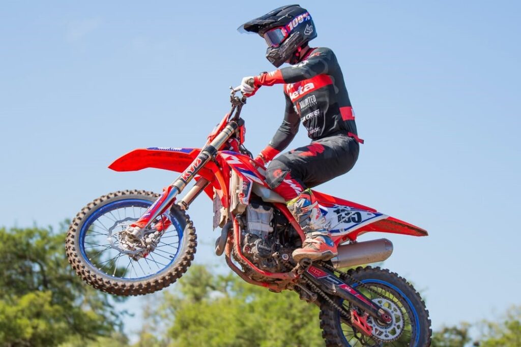 Primera Fecha del Campeonato Provincial de Motocross en Pilar