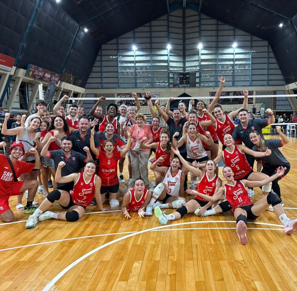 San Isidro semifinalista de la Liga Argentina Femenina de Vóley