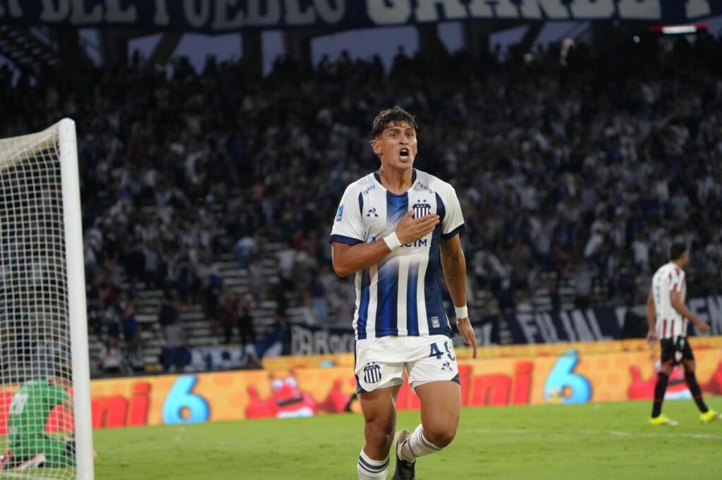 Talleres venció a Instituto en el Mario Kempes