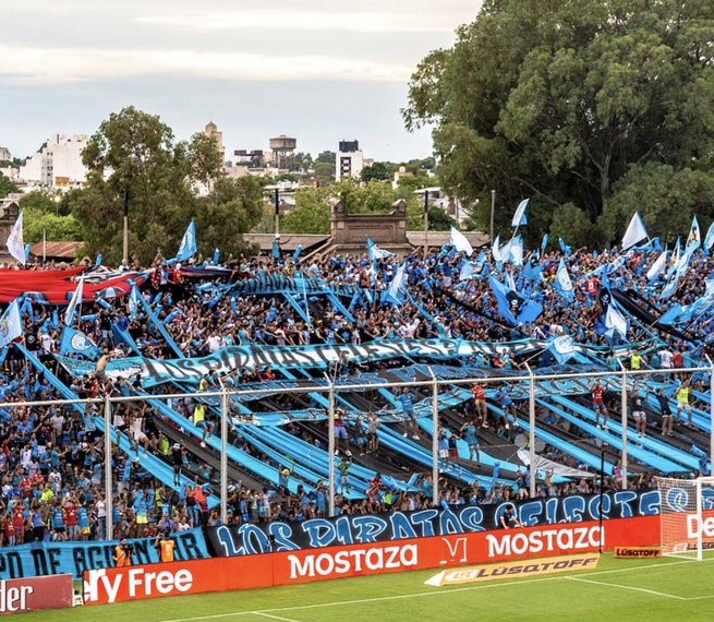 Sin gente en la popular de “Los Piratas”