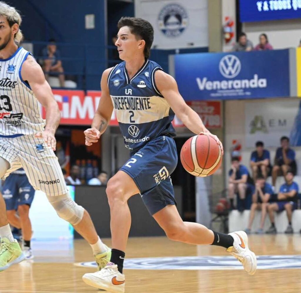 Independiente sumó una valiosa victoria y es líder de la Liga Nacional de Básquetbol