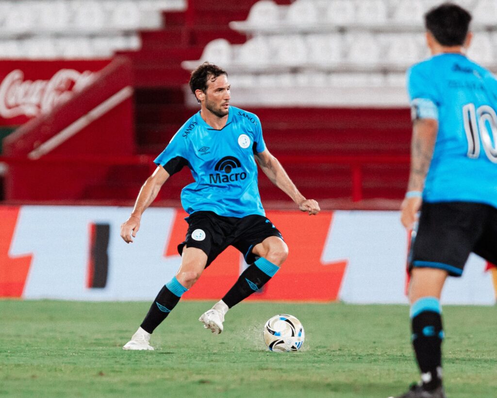 Belgrano perdió con Huracán y dejó el invicto en Parque Patricios