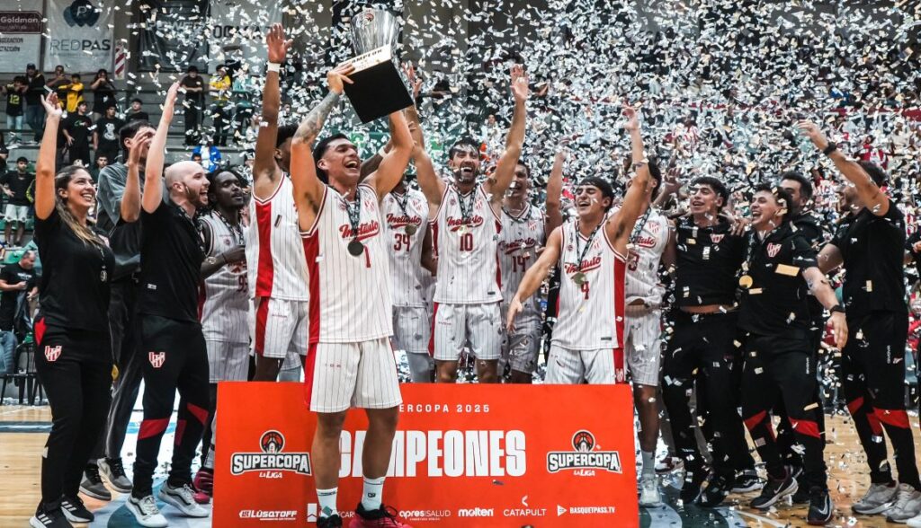 Instituto Campeón de la Supercopa de La Liga Nacional de Básquetbol