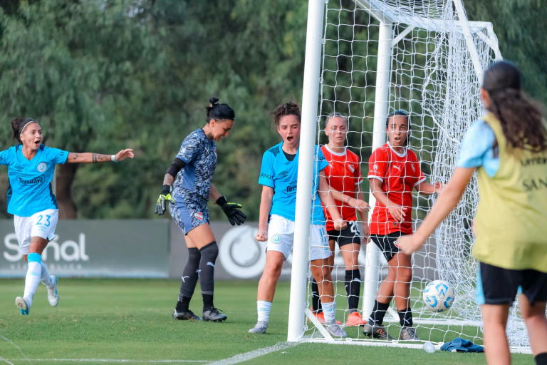 Las Piratas le ganaron a Las Diablas