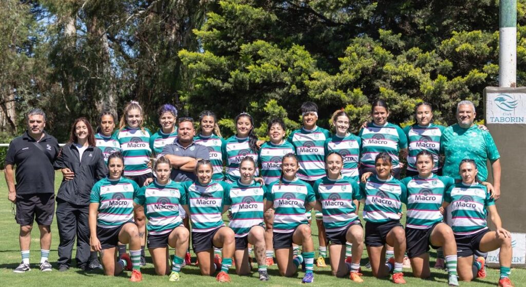 Juan Arias, el entrenador campeón sudamericano del rugby jugado por mujeres con Taborín
