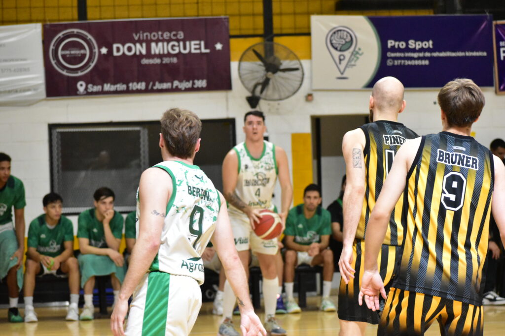 Barrio Parque perdió como visitante frente a Comunicaciones y habrá cuarto partido