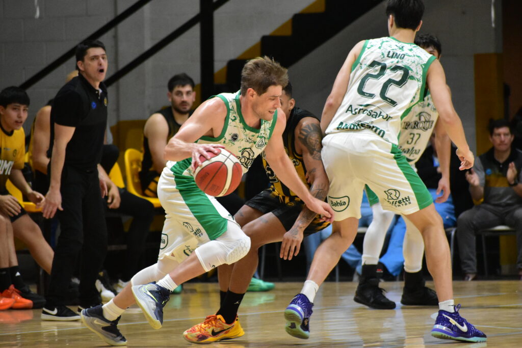 Barrio Parque perdió con Comunicaciones y habrá quinto partido