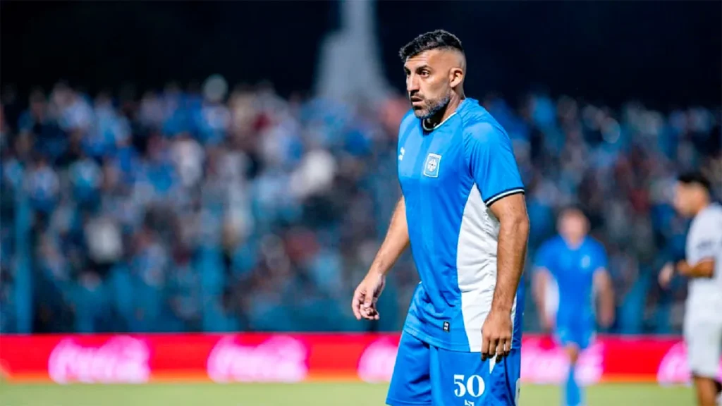 Los futbolistas que apartó Estudiantes de Río Cuarto por «por falta de entrega»