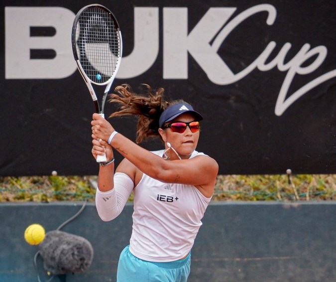 La cordobesa Giovannini adelantó a Argentina en el debut ante Perú en la Billie Jean King