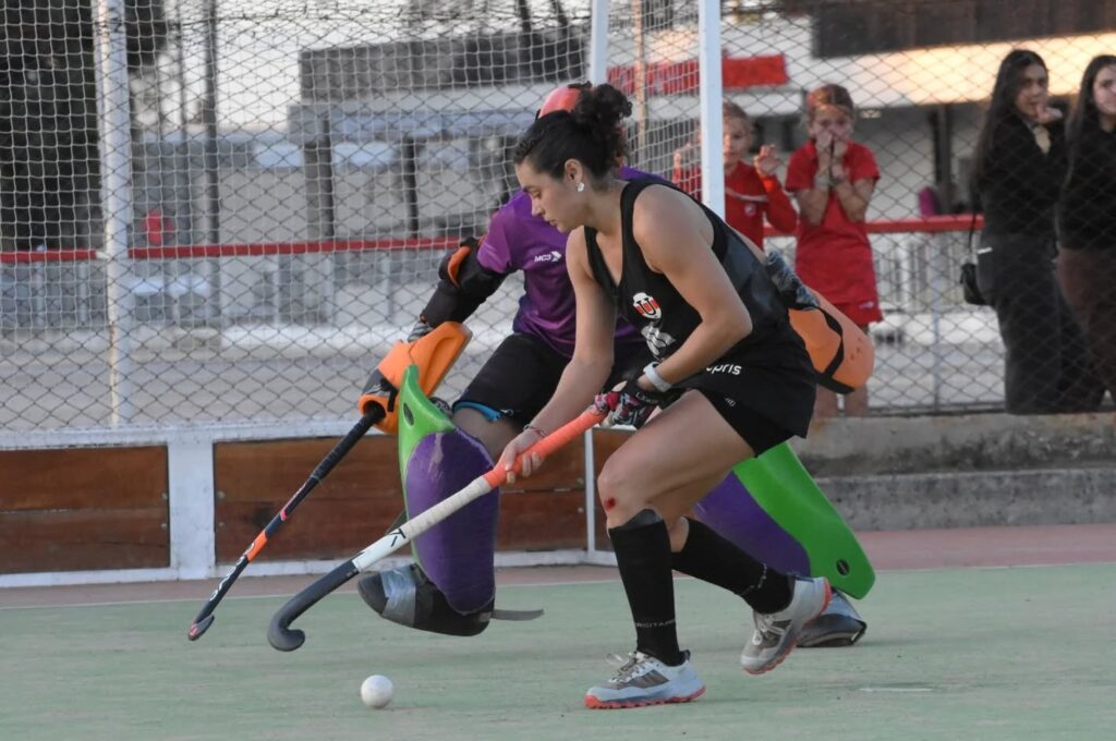 Toda la fecha del Hockey sobre Césped Cordobés -Damas y Caballeros-