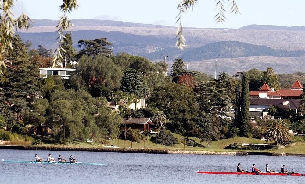 El Equipo de la Asociación Cordobesa de Remo realizó una Regata tremenda