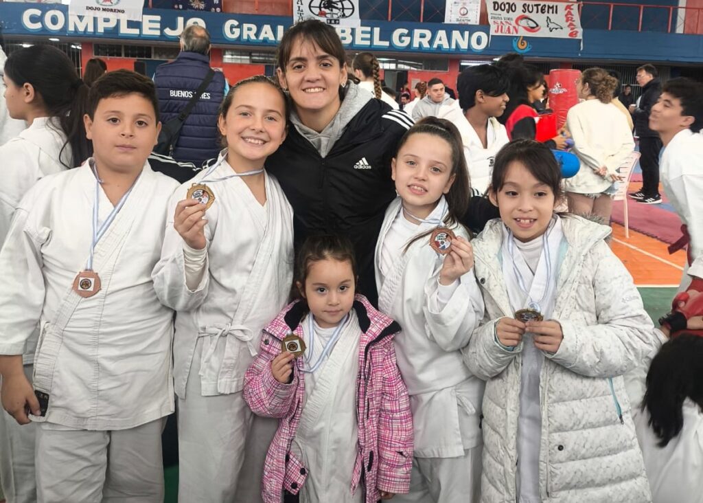 Karatecas cordobeses se destacaron en el Torneo Nacional en Tucumán